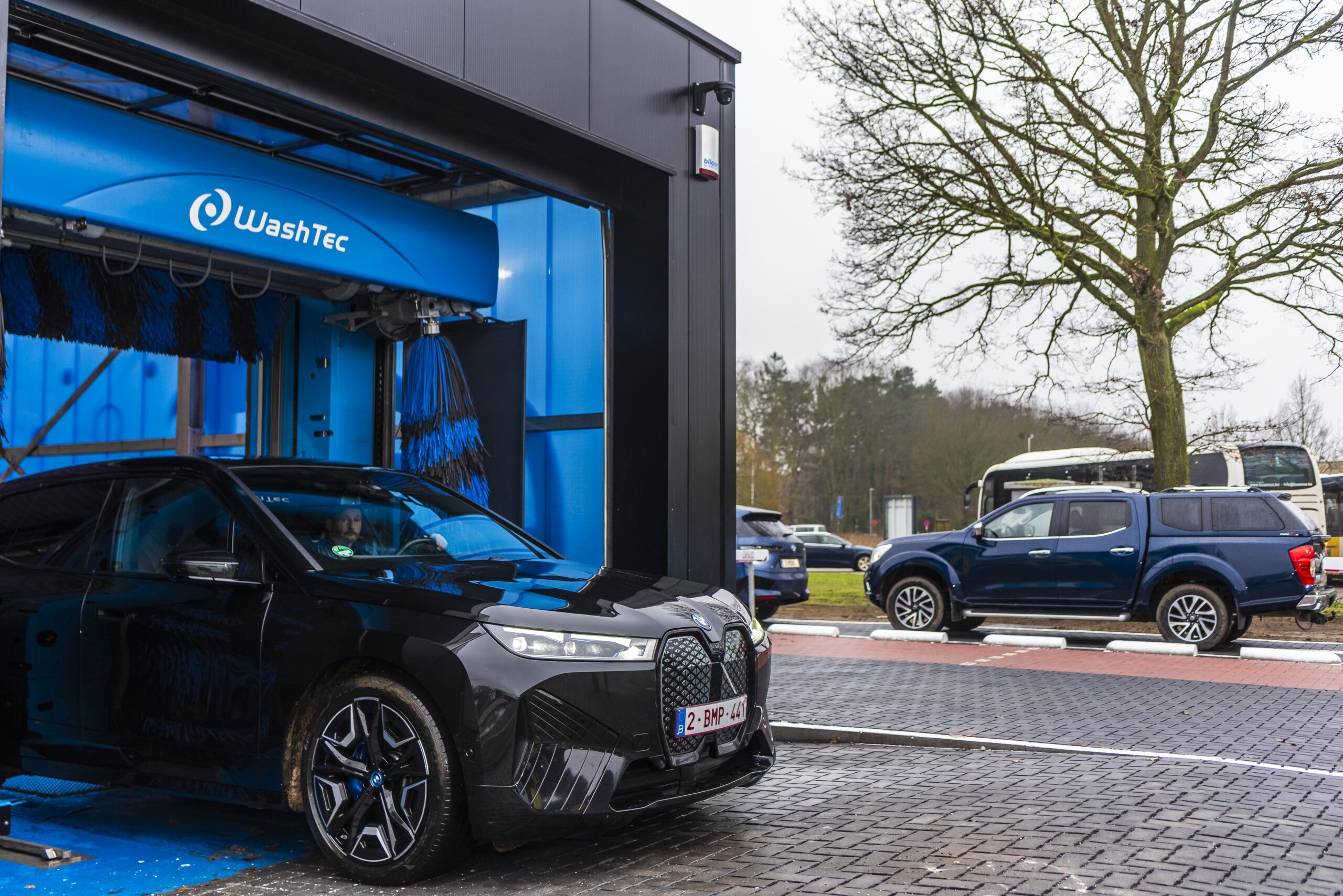 Wagen uit wasstraat Greenwash - mileuvriendelijke carwash